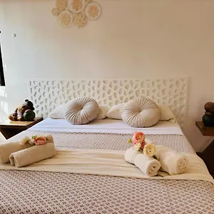 Paraiso Apartment